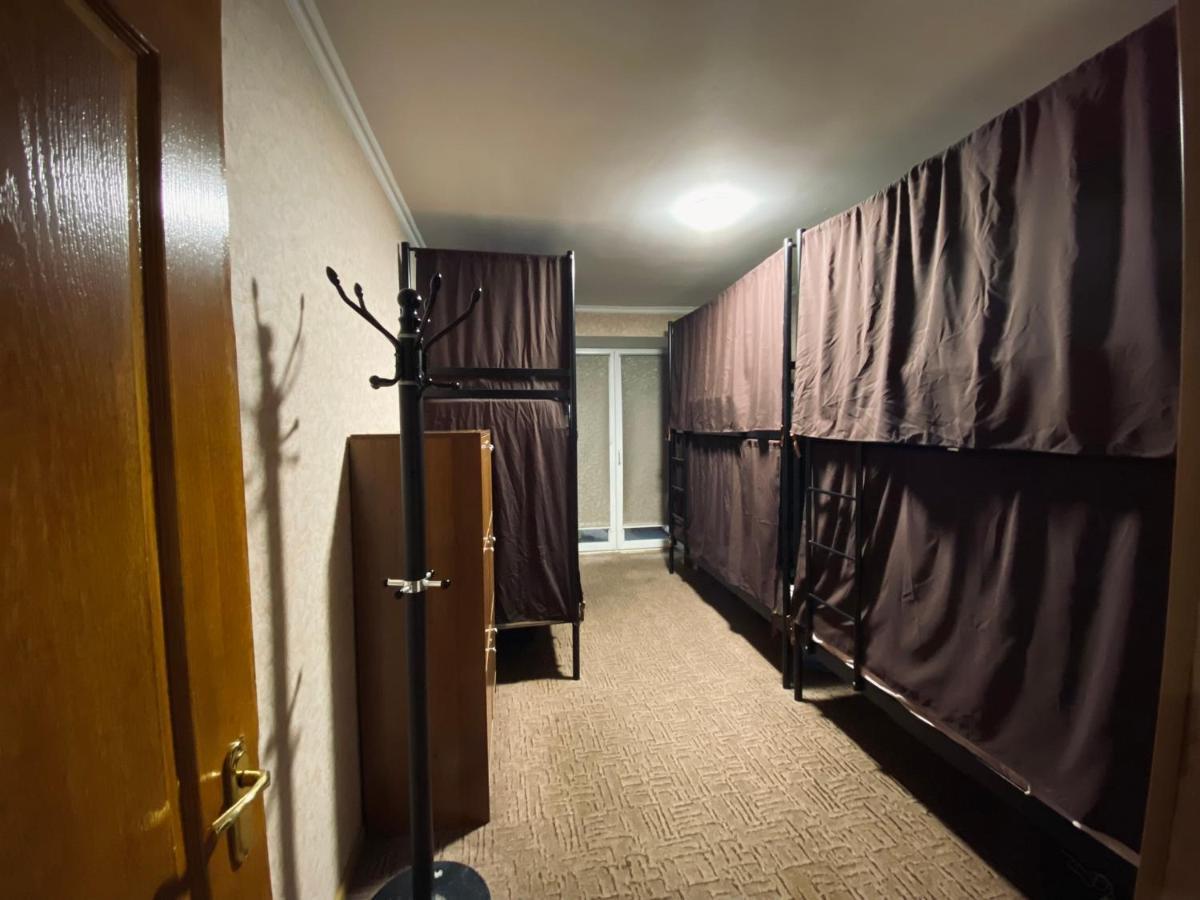 Field Hostel Kiev Extérieur photo