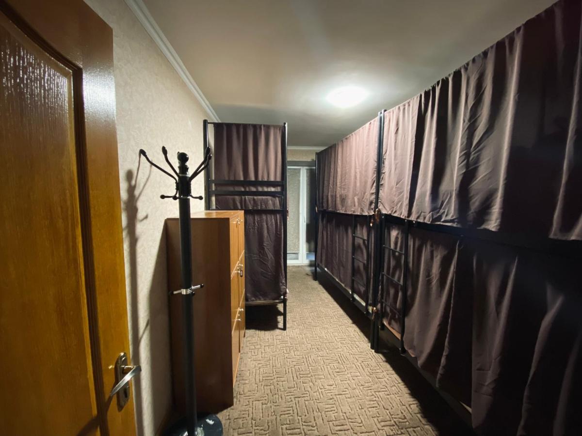 Field Hostel Kiev Extérieur photo
